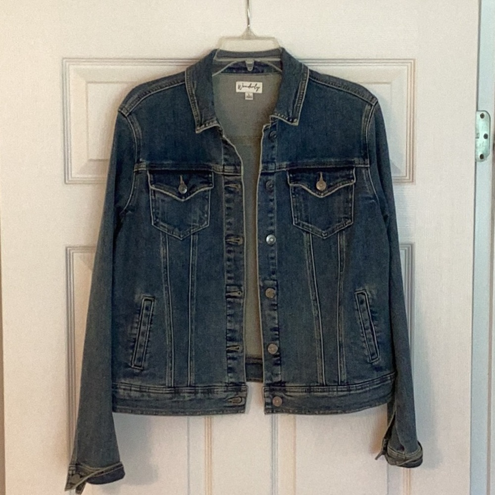 wonderland Jeans Jacket size large